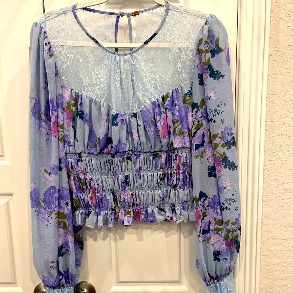 Free People Floral Daphne Woman’s Top Long Sleeves Size:Large Preloved